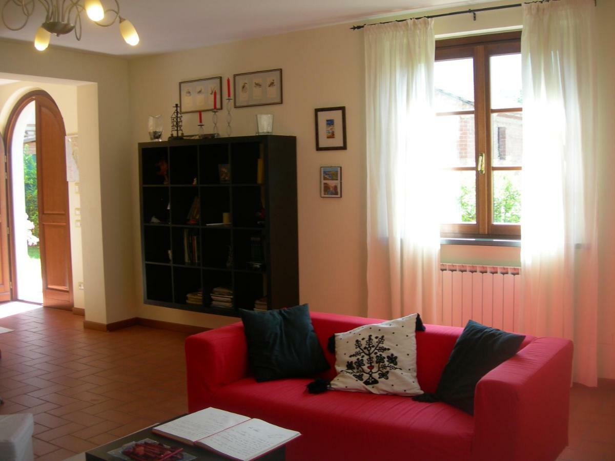 B&B La Rondine Tra Pisa E Lucca San Giuliano Terme Exterior photo